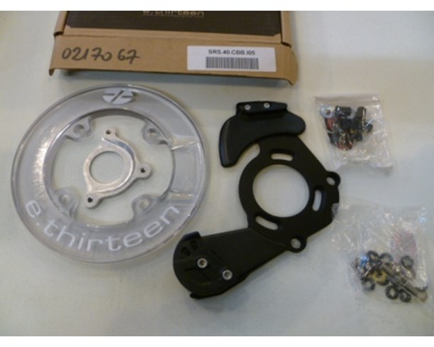 E13 Vodilica SRS.40-ISCG+05 prozirno-crno-crni