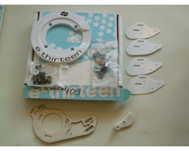 E13 Vodilica DRS.36.WWS.I05 bjelo-bjelo-srebrni