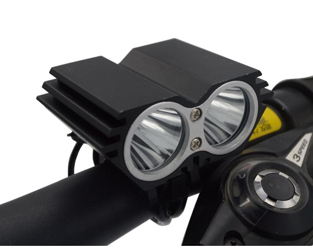 Svjetlo aku LED EBL-302A 2xlampa