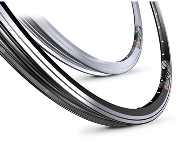 Obruč 28" Mach1 240 silver 36h