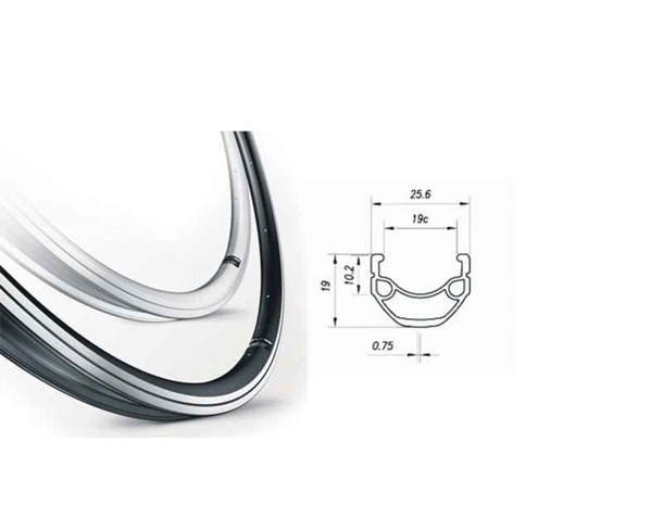 Obruč 28" Mach1 ER-10 black 36-rupa